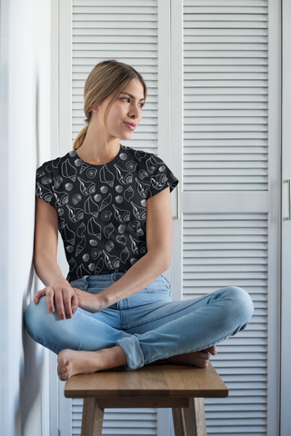 Seashell Women's T-shirt - Seasonally Gifted 